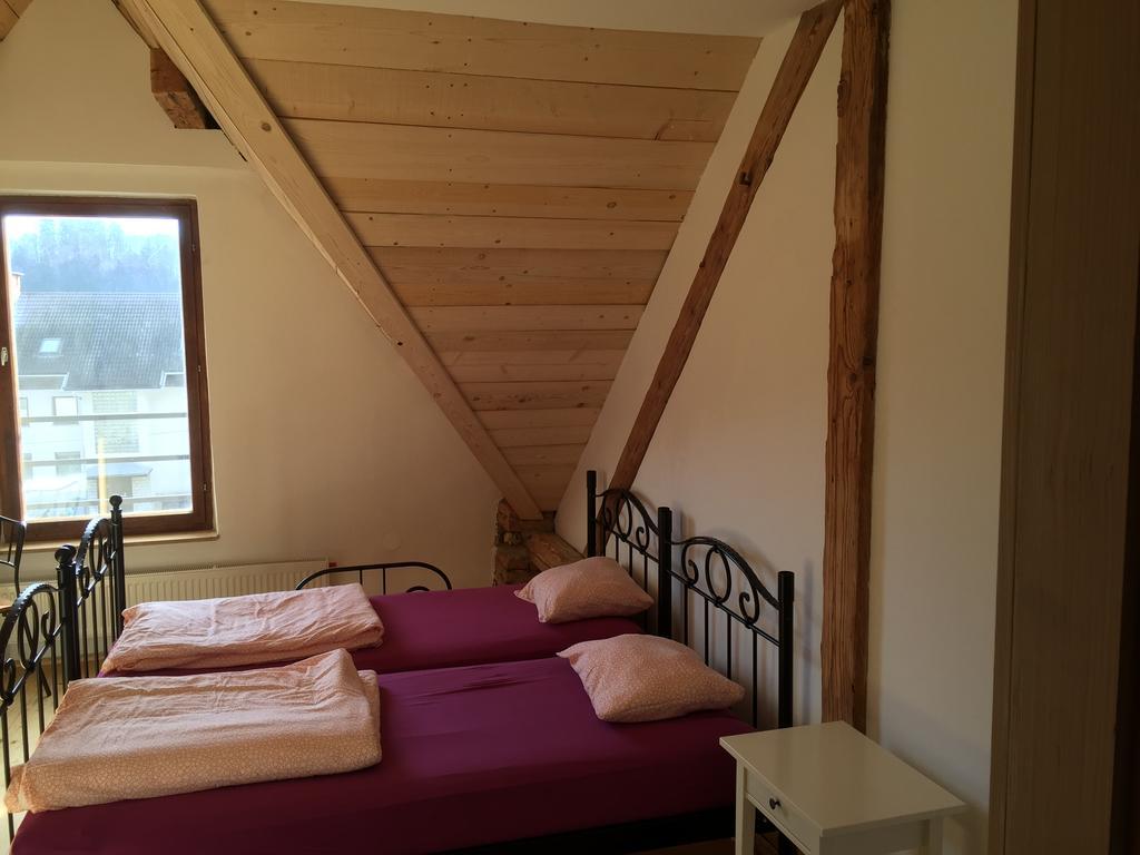 Vila Mangart Bed & Breakfast เบลด ภายนอก รูปภาพ